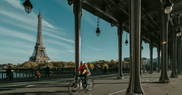 The ‘One simple trick’ Paris used to reduce air pollution 40% ahead of Olympics