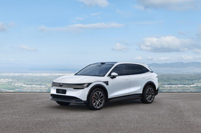 Zeekr 7X electric SUV with 780km range debuts at Chengdu Auto Show