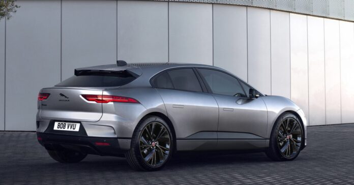 Jaguar introduces premium ‘Black Pack’ option for I-Pace with gloss black 22″wheels, rear spoiler, air suspension, and Amazon Alexa