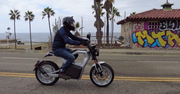 New SONDORS Metacycle ‘credit’ drops the electric motorcycle’s price to just $4,000