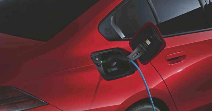 BMW expands ChargeForward incentive program to EV drivers in the contiguous United States