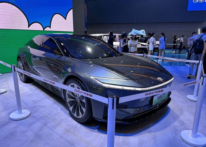 All-electric Toyota bZ7 concept debuts in China, likely equipped with BYD powertrain