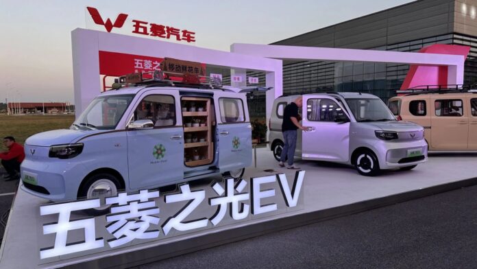 GM’s JV released Wuling Zhiguang EV K-car with 17.6 kWh battery