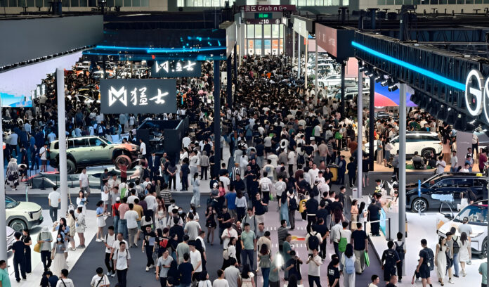 Xiaomi YU7, Maextro S800, and Yangwang U8L take center stage